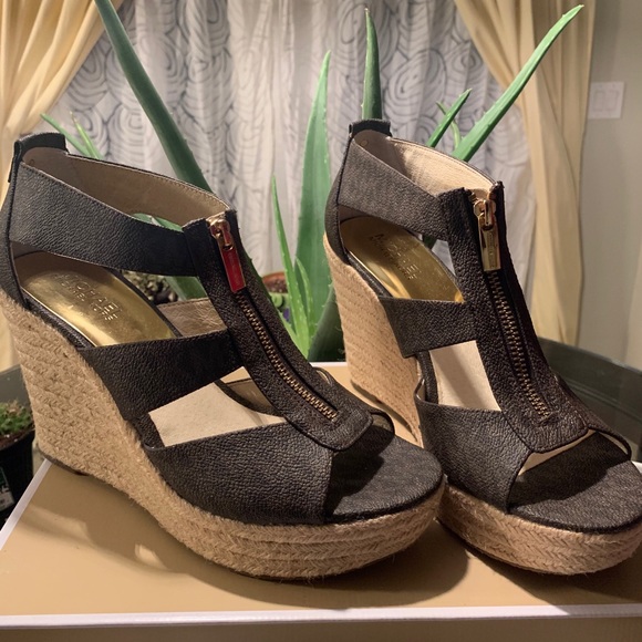 Michael Kors Wedges - Picture 3 of 6